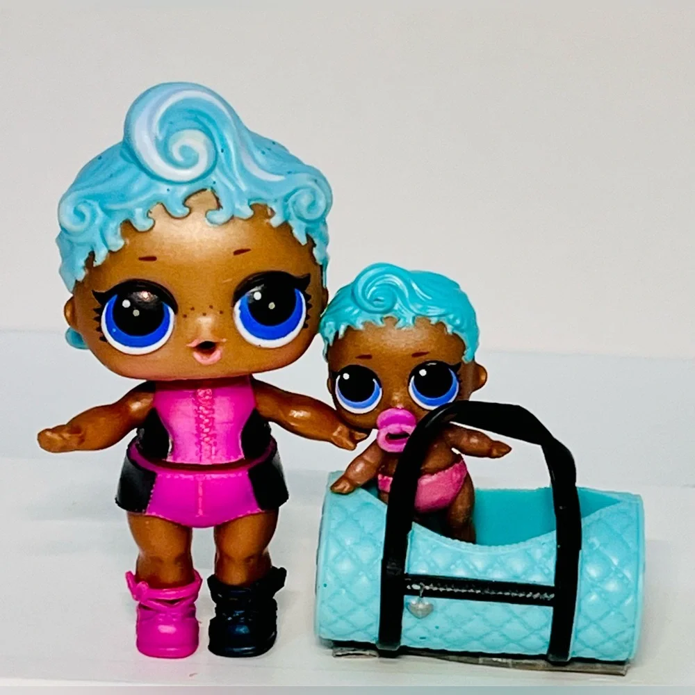 HUGE LOL Surprise Doll Lot + Lots of Accessories!